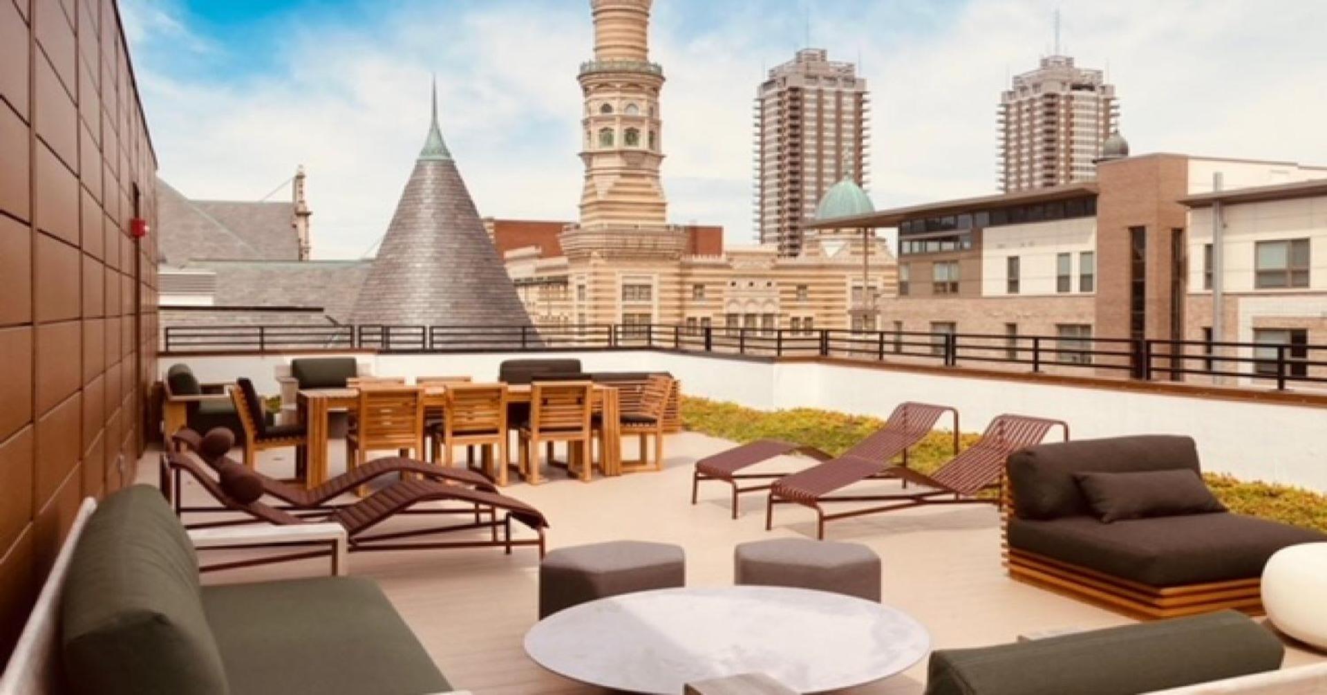 Cozysuites On Mass With Garage Parking #7 Индианаполис Экстерьер фото